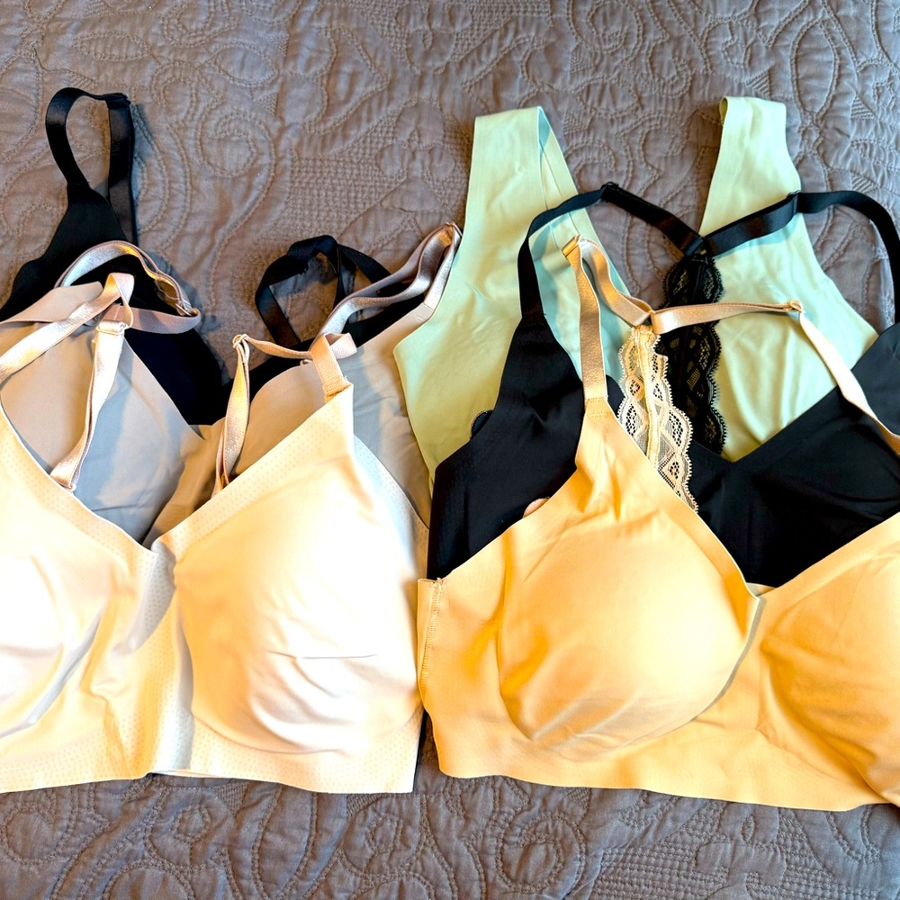 True & Co bra lot—six total